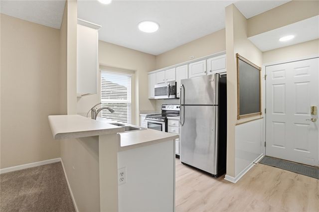 7448 New York Way, Butler Twp, OH 45414