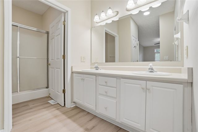 7448 New York Way, Butler Twp, OH 45414