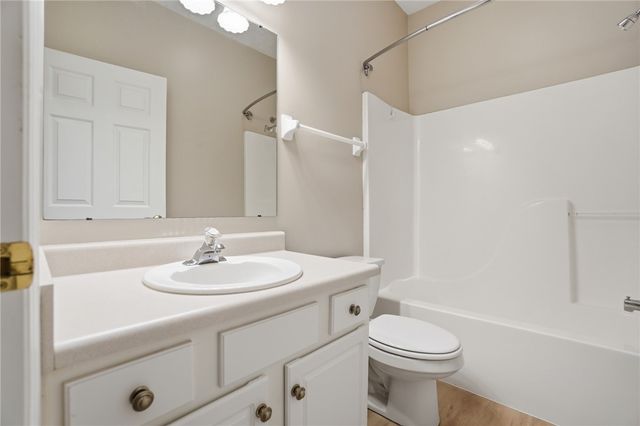 7448 New York Way, Butler Twp, OH 45414