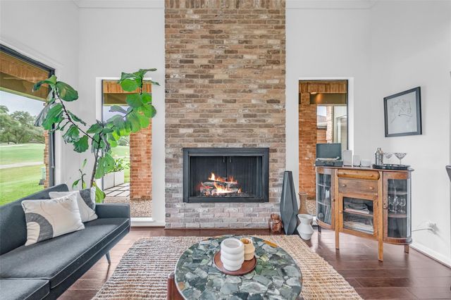 33 Charleston Street N, Sugar Land, TX 77478