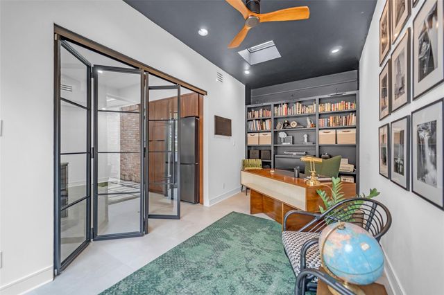 33 Charleston Street N, Sugar Land, TX 77478