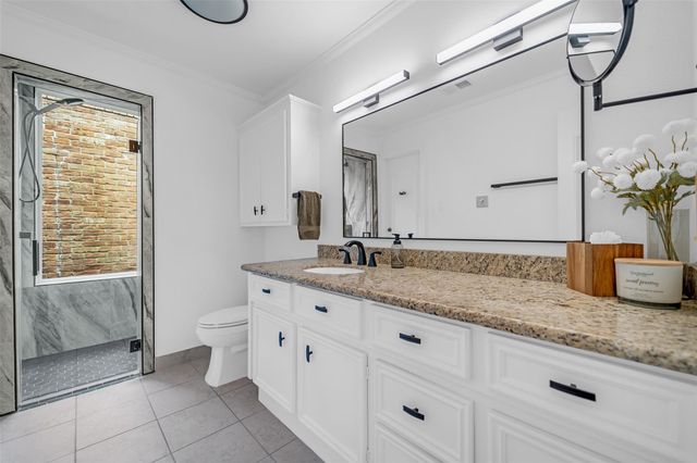 33 Charleston Street N, Sugar Land, TX 77478