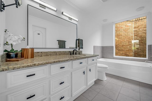 33 Charleston Street N, Sugar Land, TX 77478