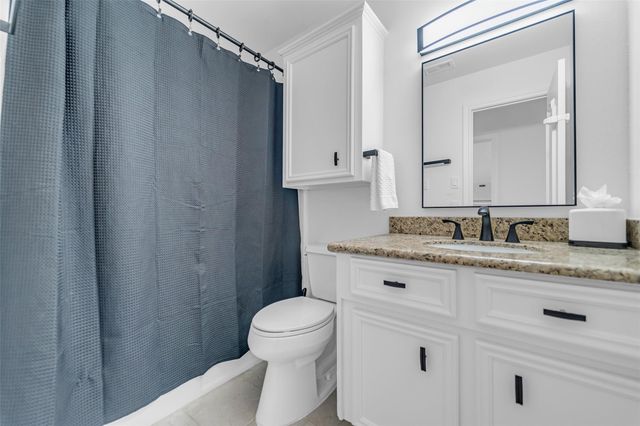 33 Charleston Street N, Sugar Land, TX 77478