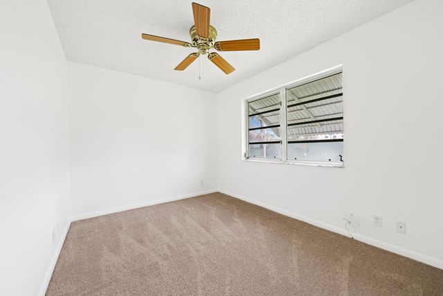 4524 NW 43rd Avenue, Tamarac, FL 33319