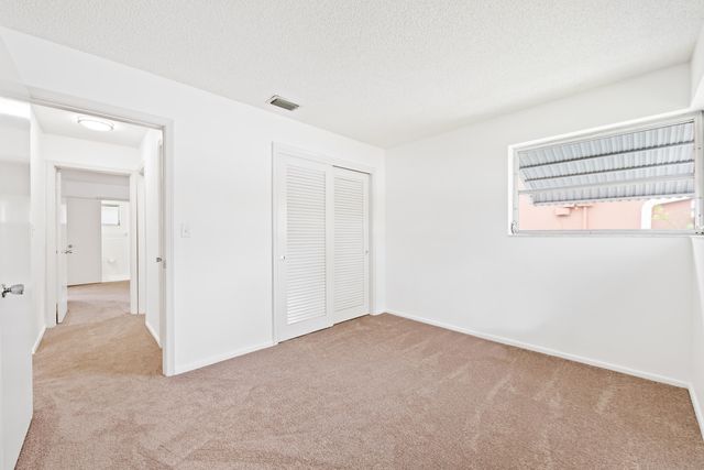 4524 NW 43rd Avenue, Tamarac, FL 33319