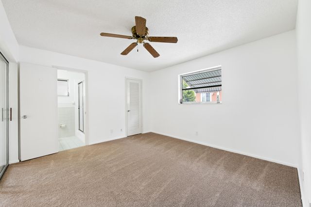 4524 NW 43rd Avenue, Tamarac, FL 33319