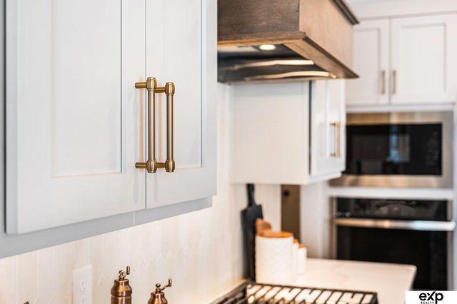 20619 Ogden Street, Elkhorn, NE 68022