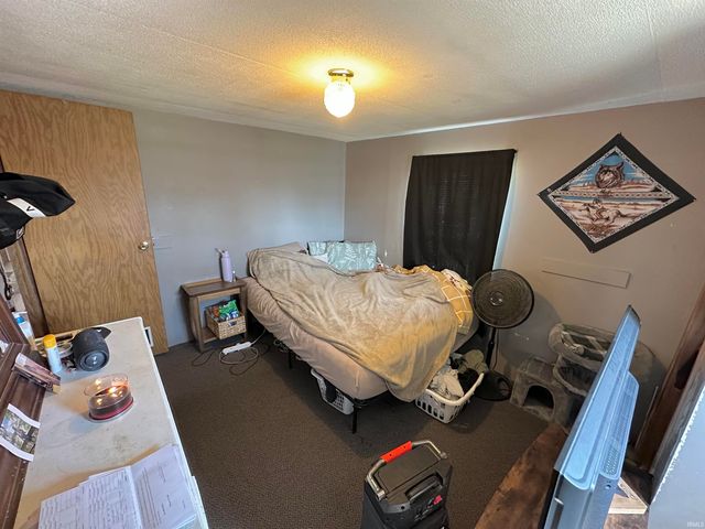 220 S Hunt Street, Greentown, IN 46936