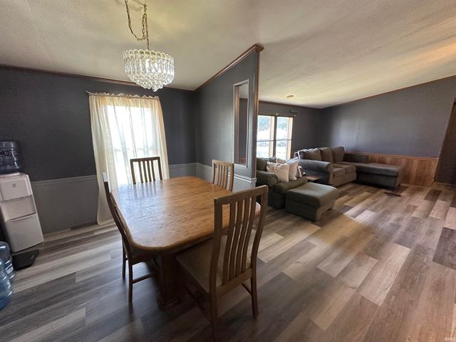 220 S Hunt Street, Greentown, IN 46936