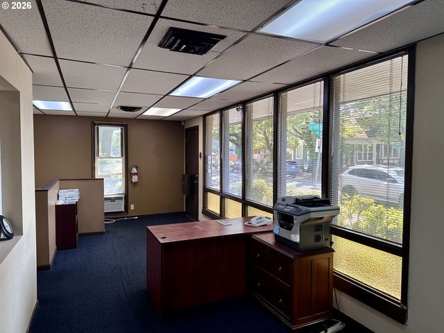 5848 Se MILWAUKIE Ave, Portland, OR 97202