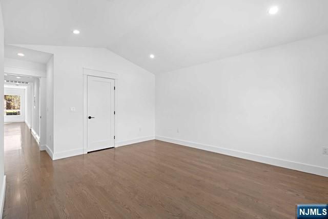 213 7th Street, Palisades Park, NJ 07650