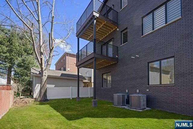 213 7th Street, Palisades Park, NJ 07650
