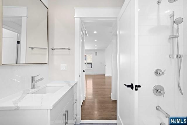 213 7th Street, Palisades Park, NJ 07650