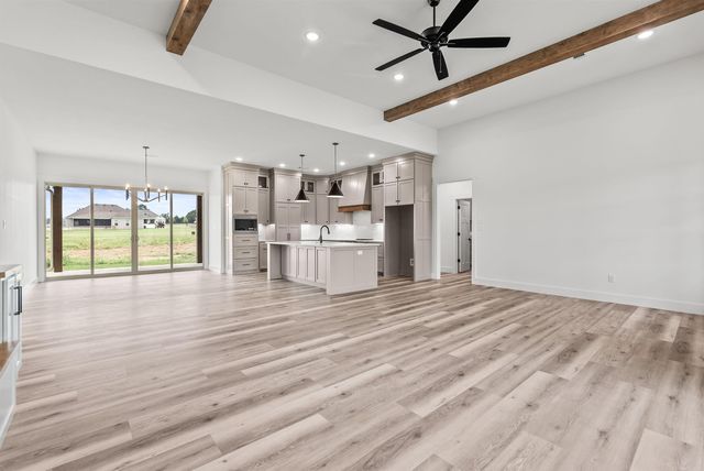 134 Republican Loop, Greenbrier, AR 72058