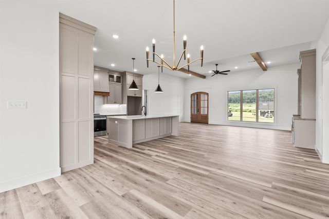 134 Republican Loop, Greenbrier, AR 72058