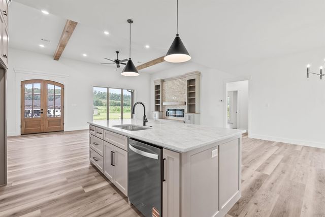 134 Republican Loop, Greenbrier, AR 72058