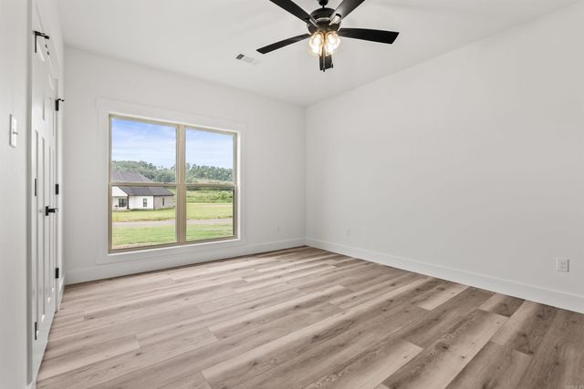 134 Republican Loop, Greenbrier, AR 72058