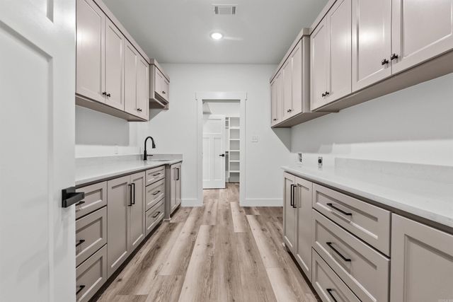 134 Republican Loop, Greenbrier, AR 72058
