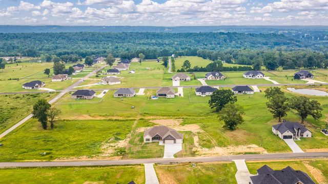 134 Republican Loop, Greenbrier, AR 72058