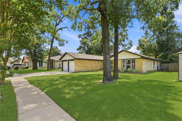 13030 Ellesmere Drive, Houston, TX 77015