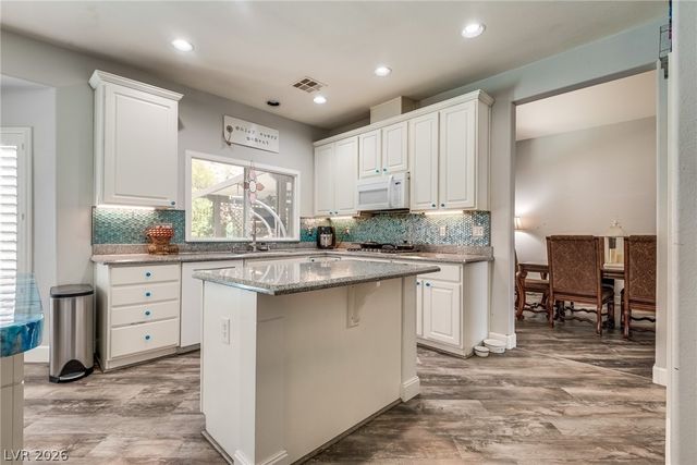 721 Descartes Avenue, Henderson, NV 89002