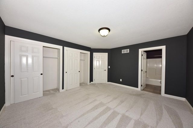 1123 White Sands COURT, West Bend, WI 53090