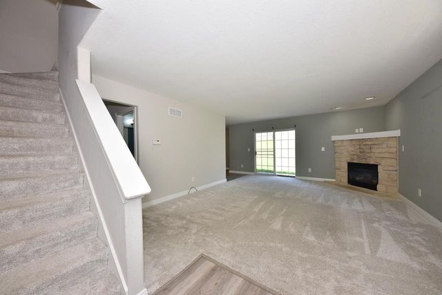 1123 White Sands COURT, West Bend, WI 53090