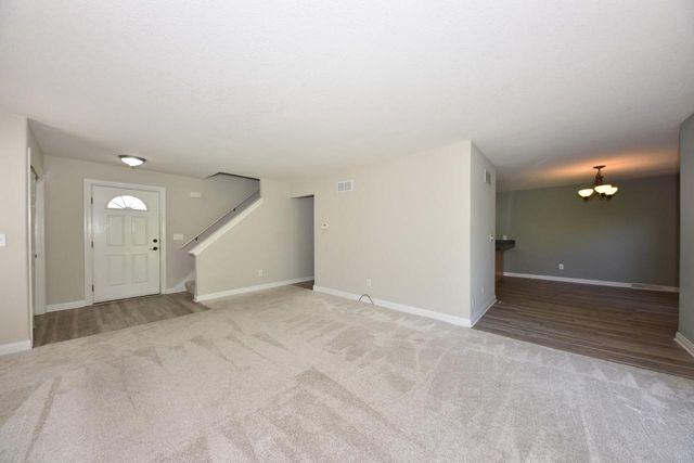 1123 White Sands COURT, West Bend, WI 53090
