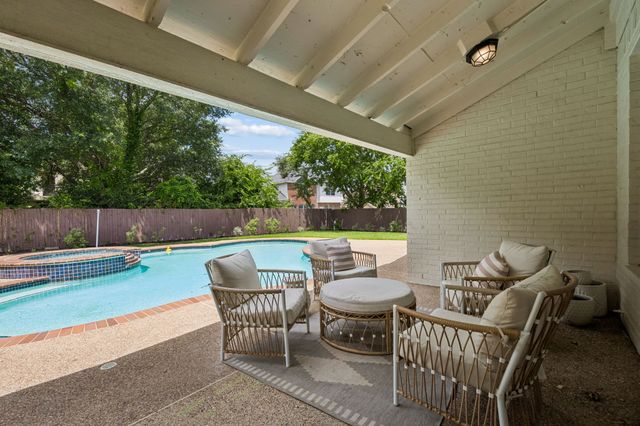 49 Cimarron Drive, Trophy Club, TX 76262