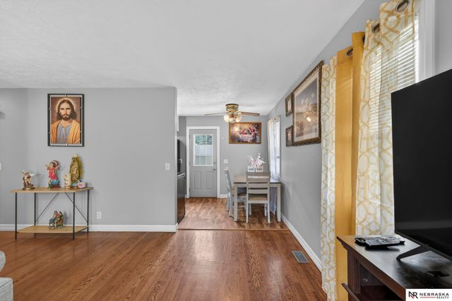 2106 Georgia Avenue, Bellevue, NE 68005