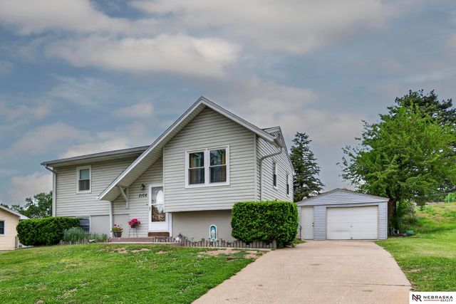 2106 Georgia Avenue, Bellevue, NE 68005