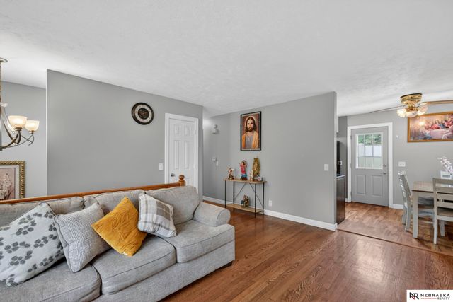 2106 Georgia Avenue, Bellevue, NE 68005