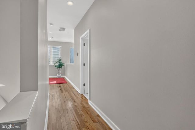 1943 E CUMBERLAND ST, Philadelphia, PA 19125