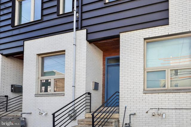 1943 E CUMBERLAND ST, Philadelphia, PA 19125