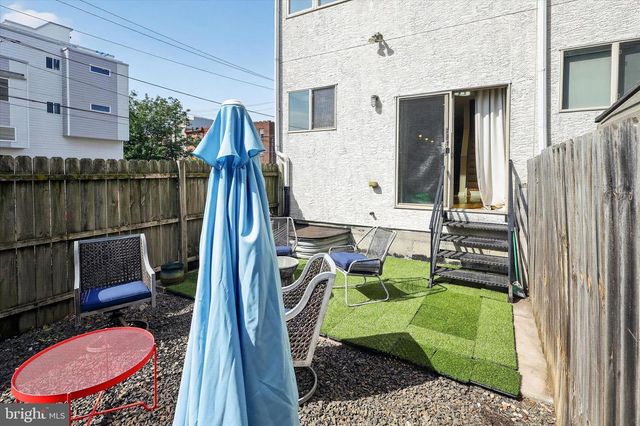 1943 E CUMBERLAND ST, Philadelphia, PA 19125