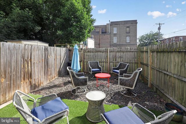 1943 E CUMBERLAND ST, Philadelphia, PA 19125