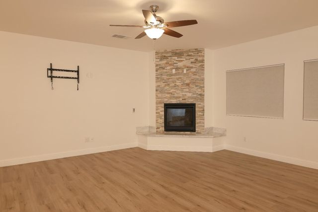 3620 Wiles Ln, Carmichael, CA 95608