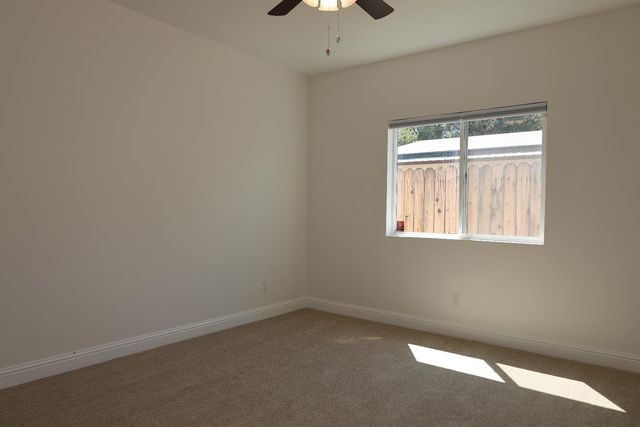 3620 Wiles Ln, Carmichael, CA 95608