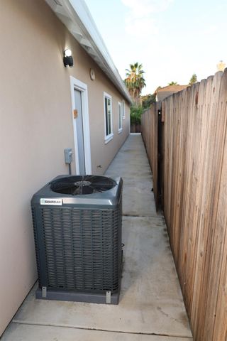 3620 Wiles Ln, Carmichael, CA 95608