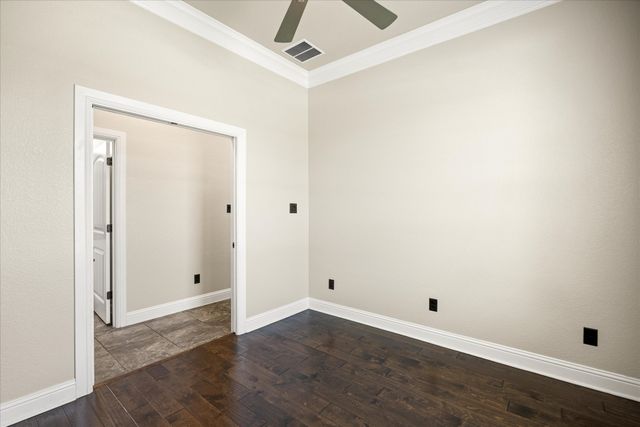 3711 Lonesome Creek Road, Granbury, TX 76049