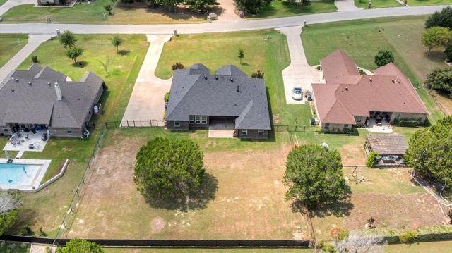 3711 Lonesome Creek Road, Granbury, TX 76049