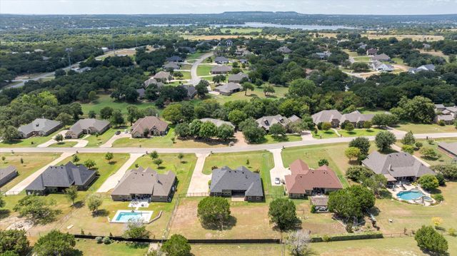 3711 Lonesome Creek Road, Granbury, TX 76049