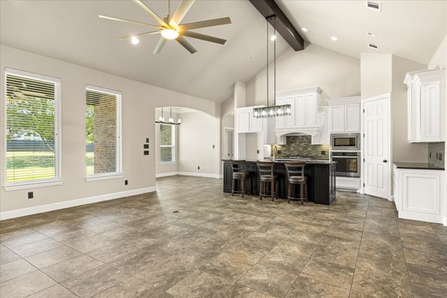 3711 Lonesome Creek Road, Granbury, TX 76049