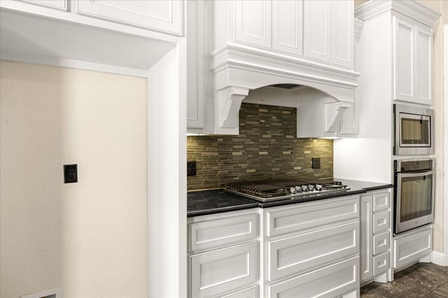 3711 Lonesome Creek Road, Granbury, TX 76049