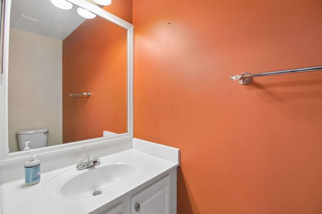 3067 Glenloch Circle, Dublin, OH 43017