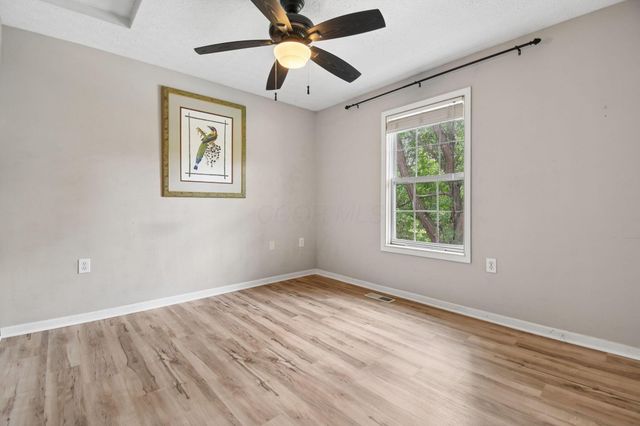 3067 Glenloch Circle, Dublin, OH 43017