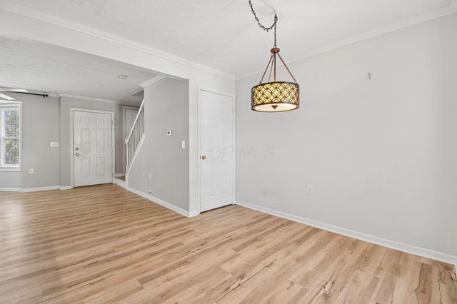 3067 Glenloch Circle, Dublin, OH 43017