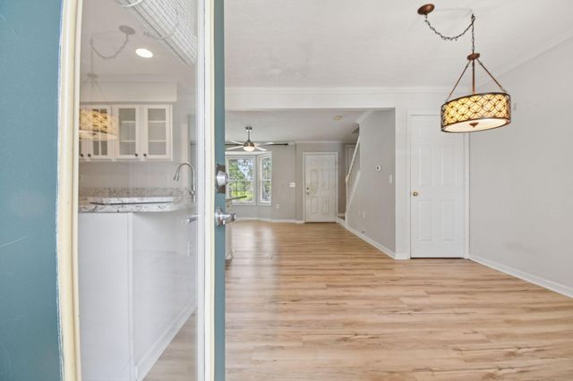 3067 Glenloch Circle, Dublin, OH 43017