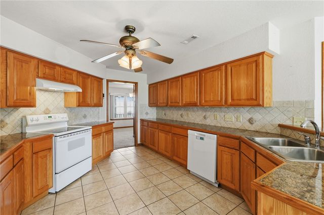 13301 L C Hickman Road, Centerton, AR 72719